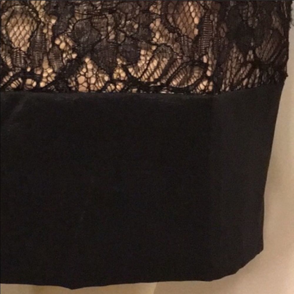Cache lace dress - Picture 5 of 11